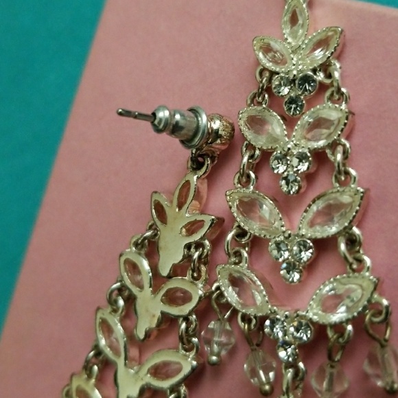 Fancy Boutique Bridal Silver Rhinestone earrings - Picture 4 of 4